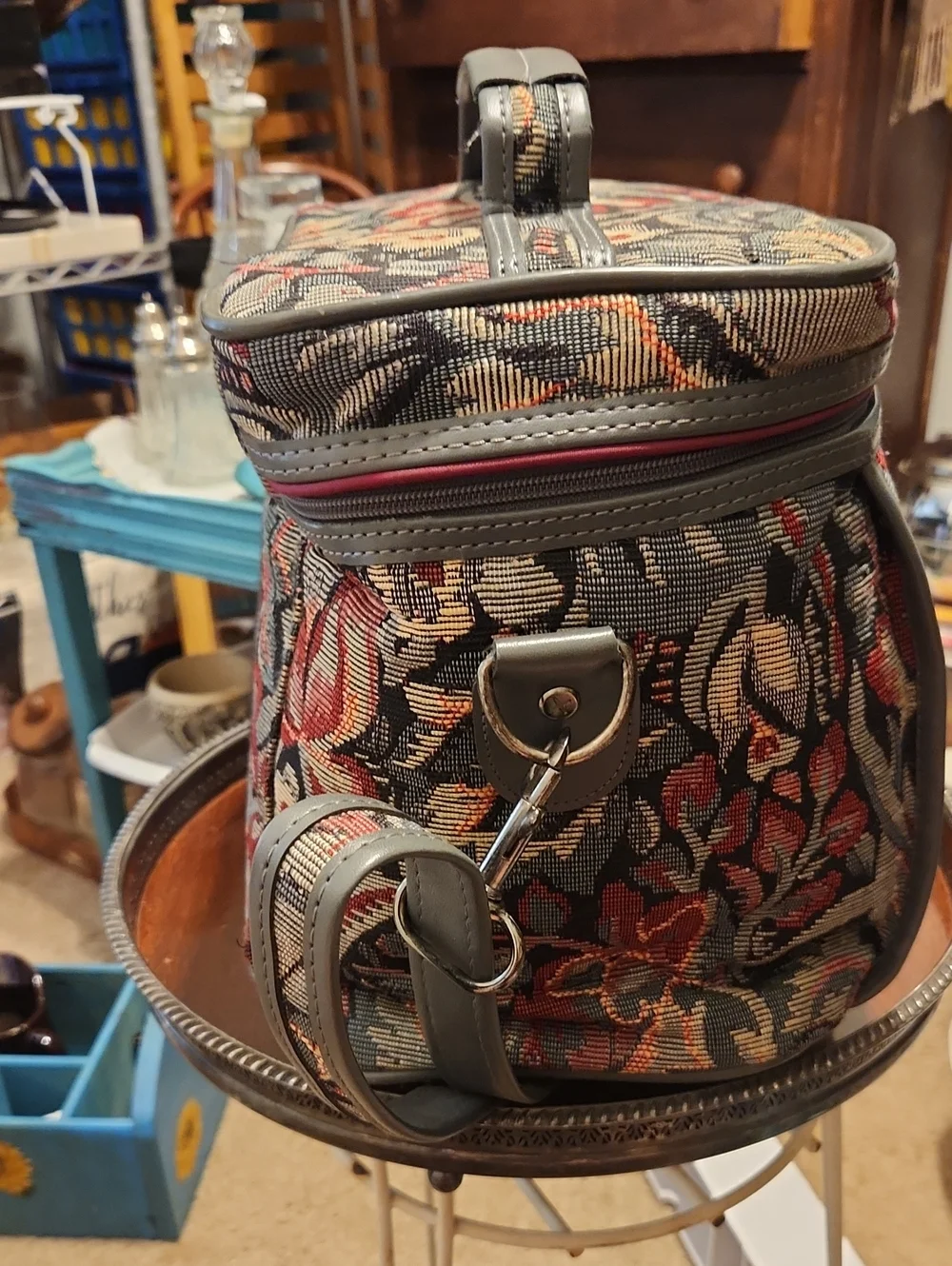 Vintage Gloria Vanderbilt Floral Tapestry Cosmetic Case - Gray & Red
